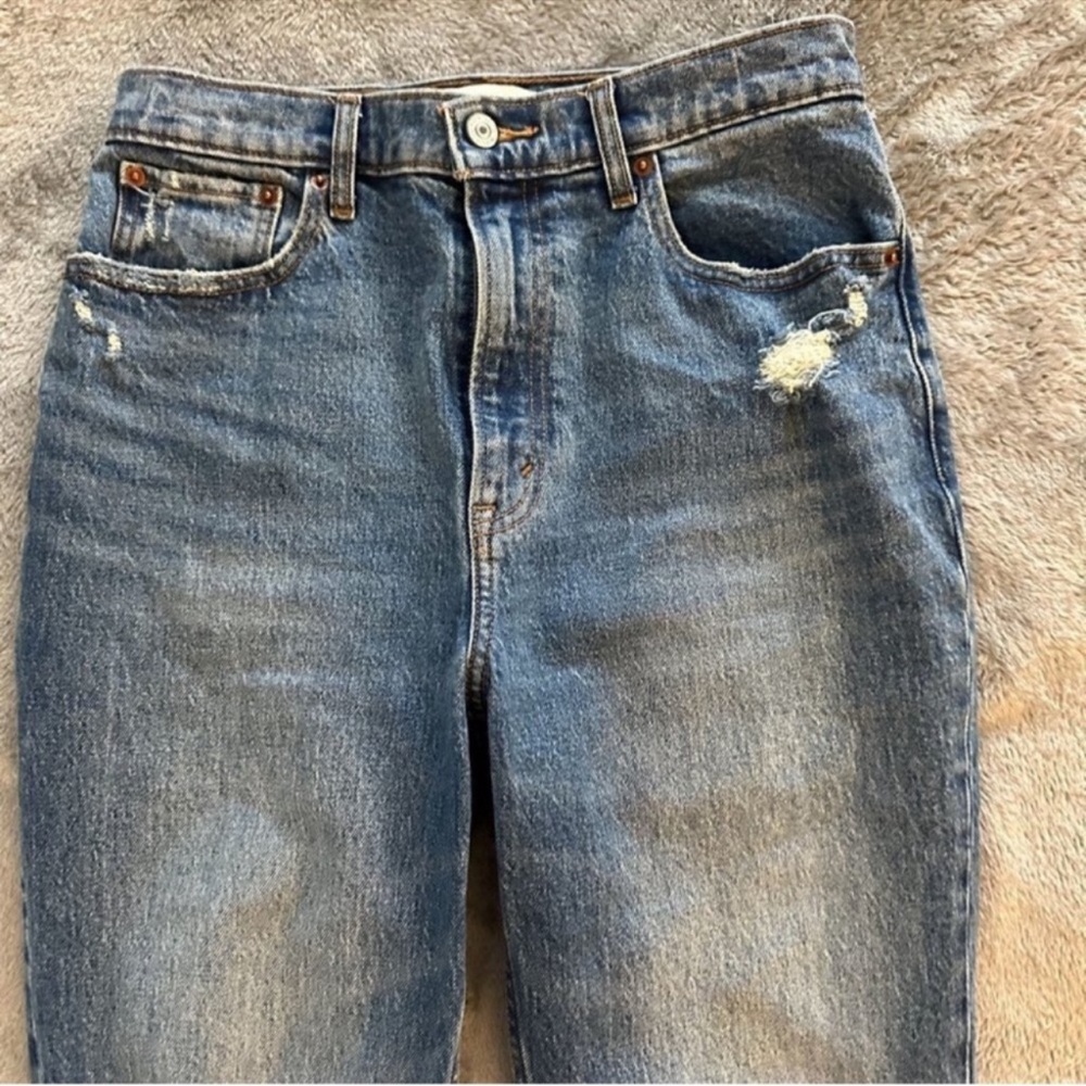 Abercrombie & Fitch Ultra High Rise Kick Flare Curve Love Jeans - Picture 8 of 12